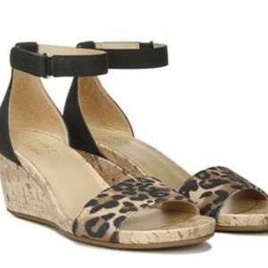 Naturalizer Areda Leopard Print Open Toe Hook and Loop Cork Wedge Sandal Size 6